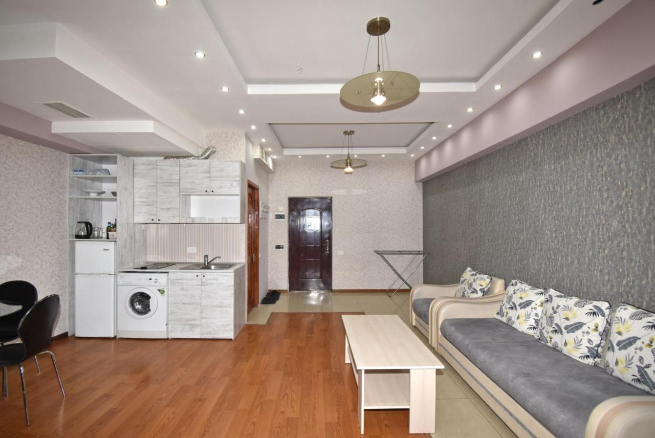 Armenak Apartment No 8, Abovyan Street Erywań Zewnętrze zdjęcie